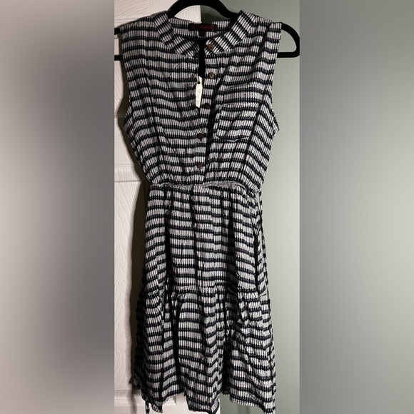 Navy and white patterned dress NWT Boutique - Picture 1 of 6